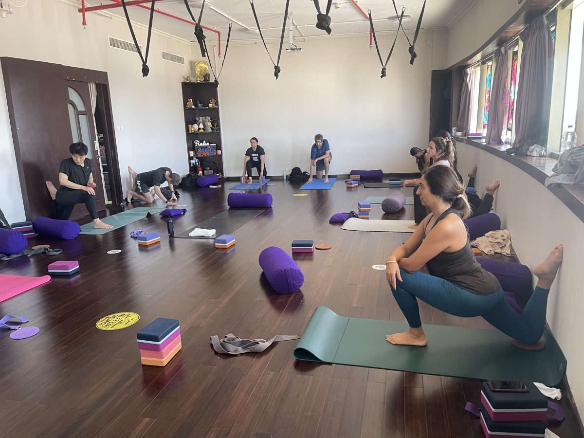A Beginner-Friendly Guide to Starting Yoga (Without Feeling Overwhelmed)